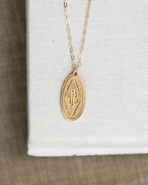 Medium Pendant Necklace 413