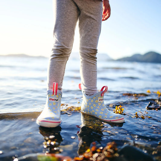 XTRATUF Kid’s Ankle Deck Boot Skyway Floral
