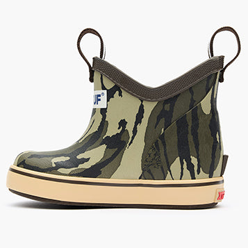 XTRATUF Kid’s Mossy Oak Bottomland Ankle Deck Boot