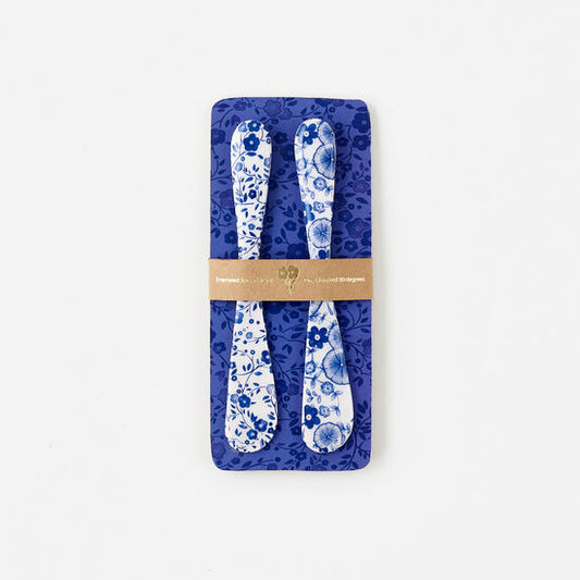 Blue and White Spreader Set