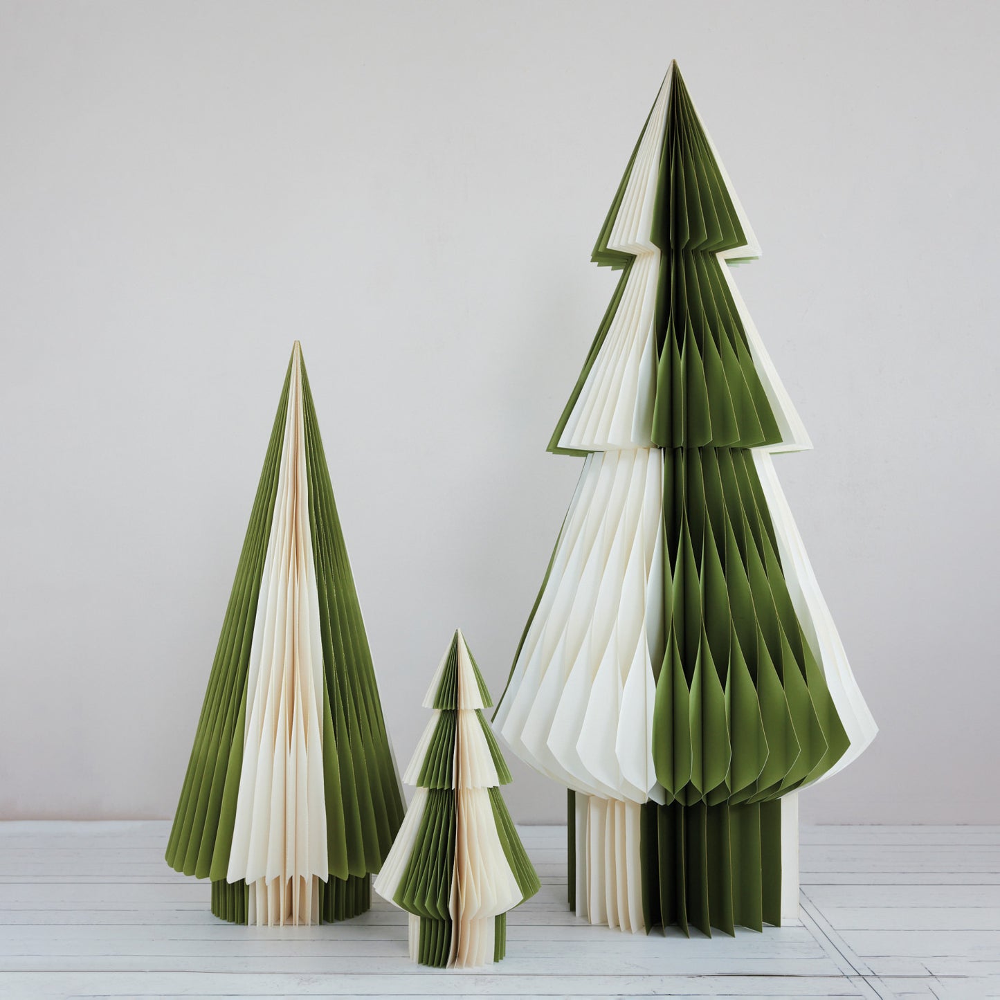Handmade Folding Honeycomb Trees, Green/White with Gold Edge
